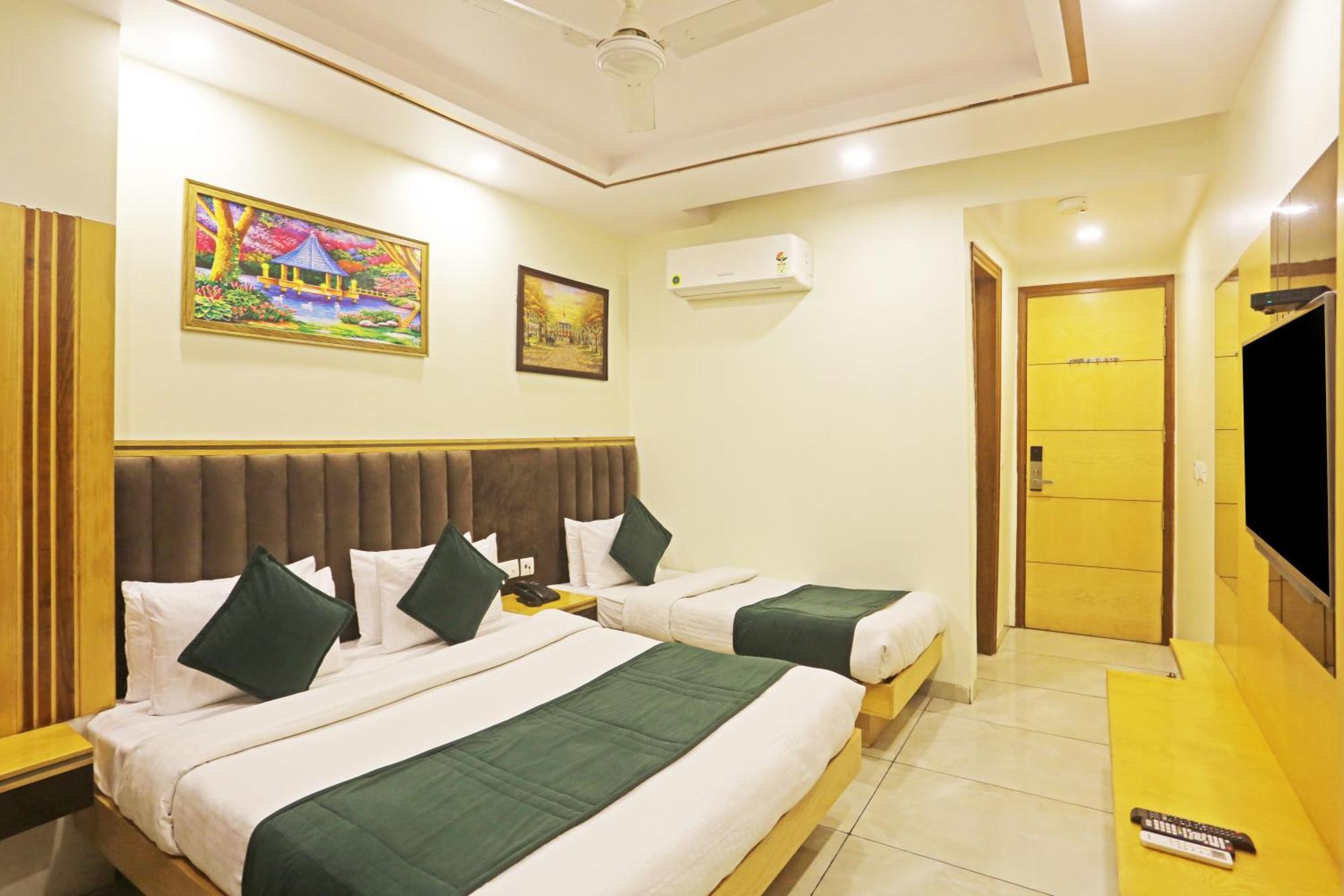 Hotel Aman Imperial Just A Minute Away From New Delhi Railway Station And Connaught Place Exterior foto