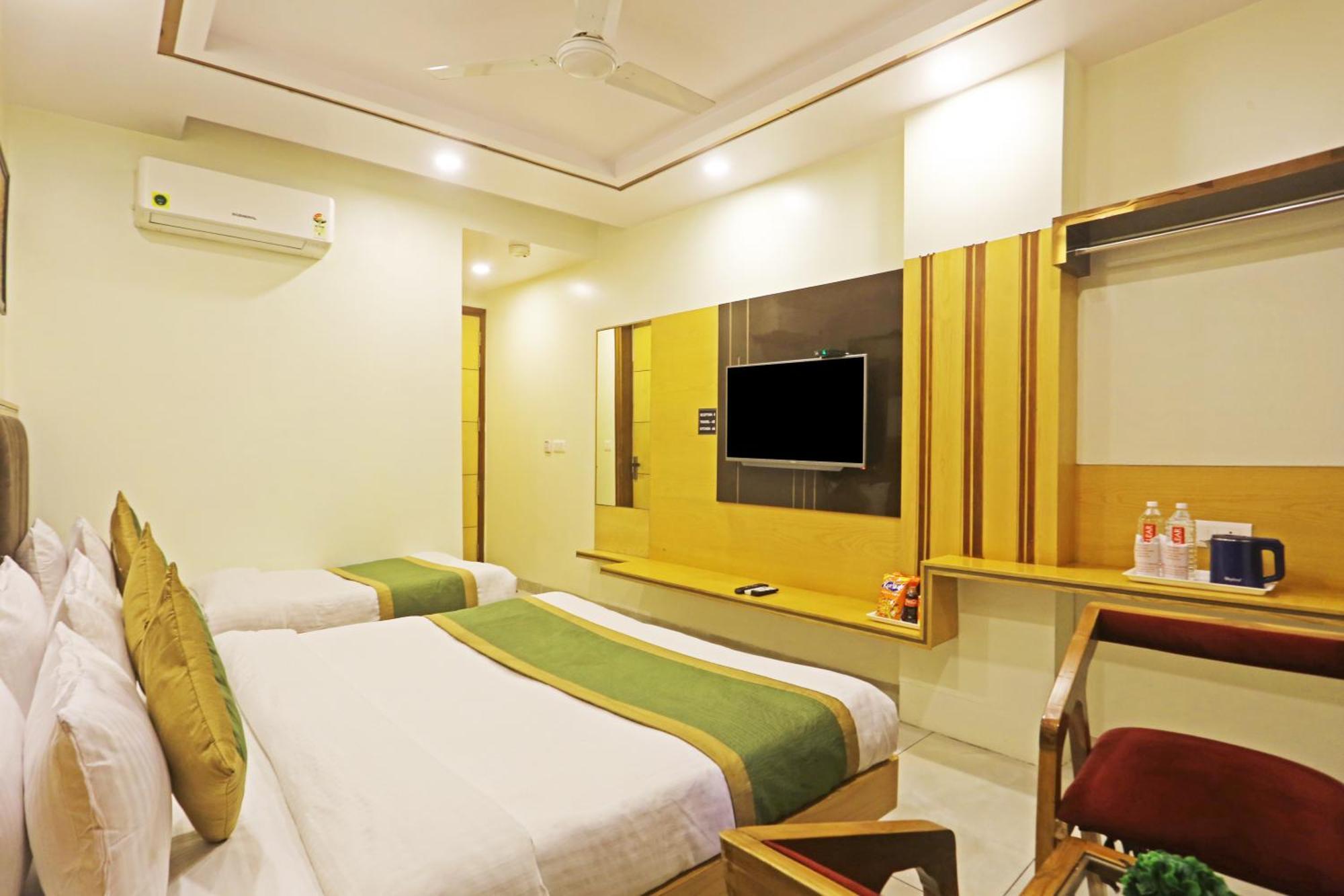 Hotel Aman Imperial Just A Minute Away From New Delhi Railway Station And Connaught Place Exterior foto