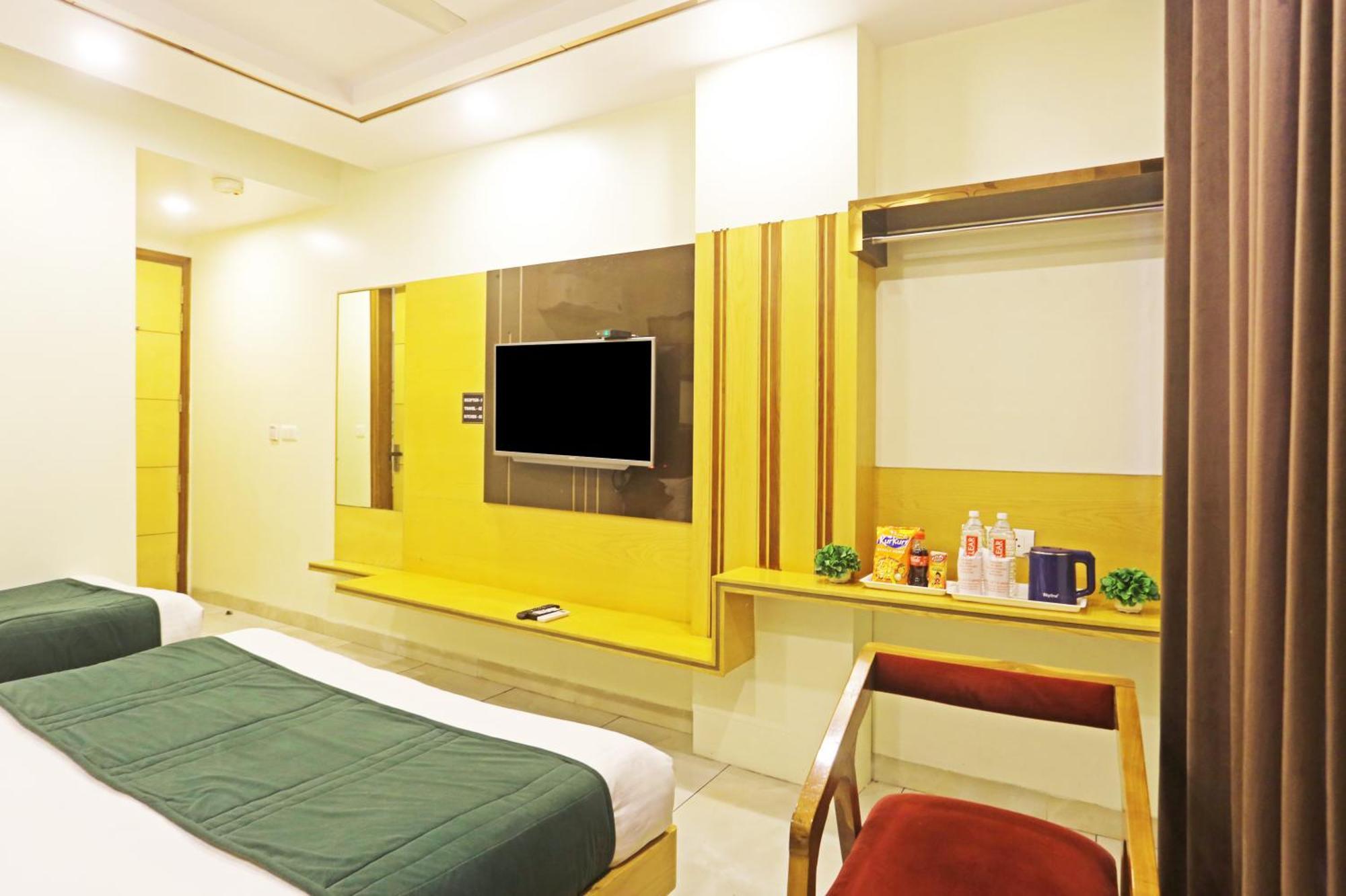 Hotel Aman Imperial Just A Minute Away From New Delhi Railway Station And Connaught Place Exterior foto