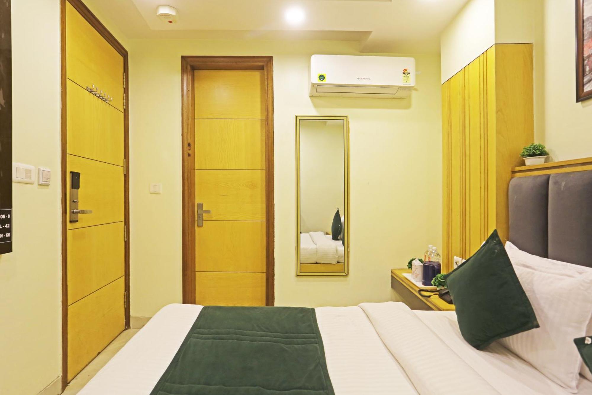Hotel Aman Imperial Just A Minute Away From New Delhi Railway Station And Connaught Place Exterior foto